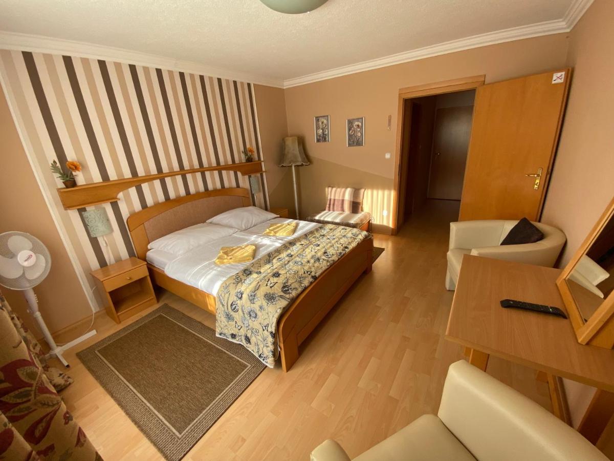 Villa Lux Hévíz Extérieur photo
