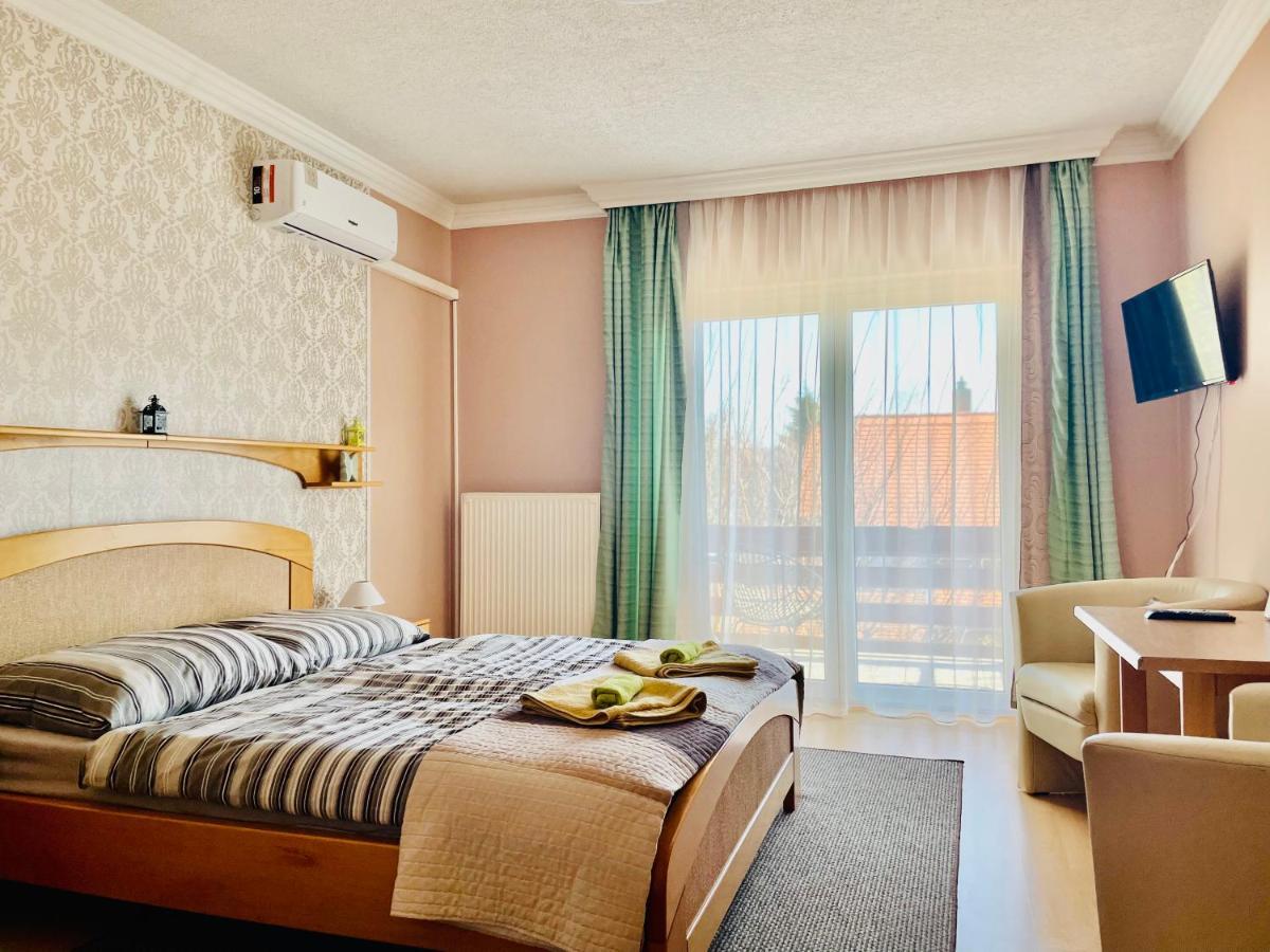 Villa Lux Hévíz Extérieur photo